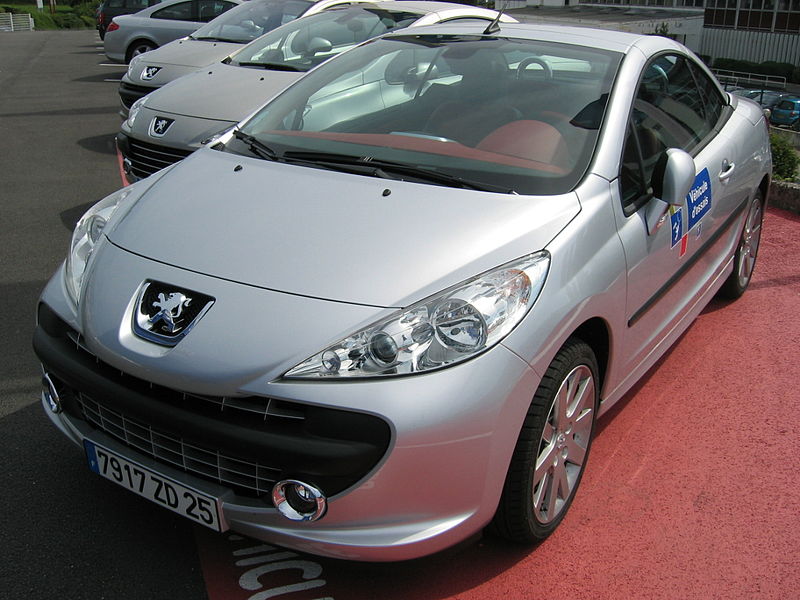 Peugeot_207_CC