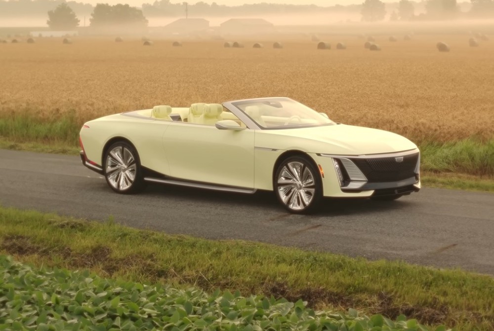 Cadillac Sollei – A Bold Vision of the EV 2 Cadillac Concept
